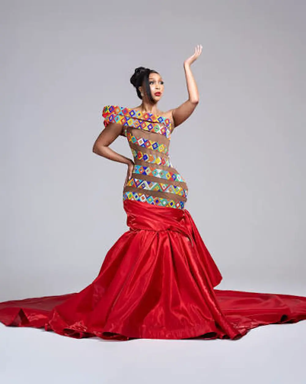 Minnie Dlamini traditional gown